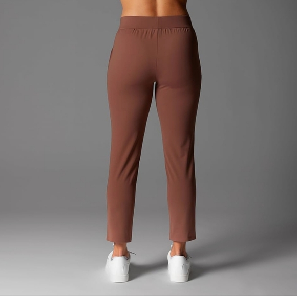 Tavi Women's Work It Ankle Cropped Brown Pants NWT SZ XS - Picture 2 of 15